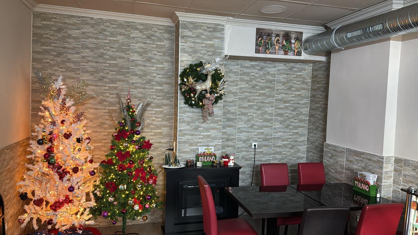 Weihnachtsdekoration Gastraum